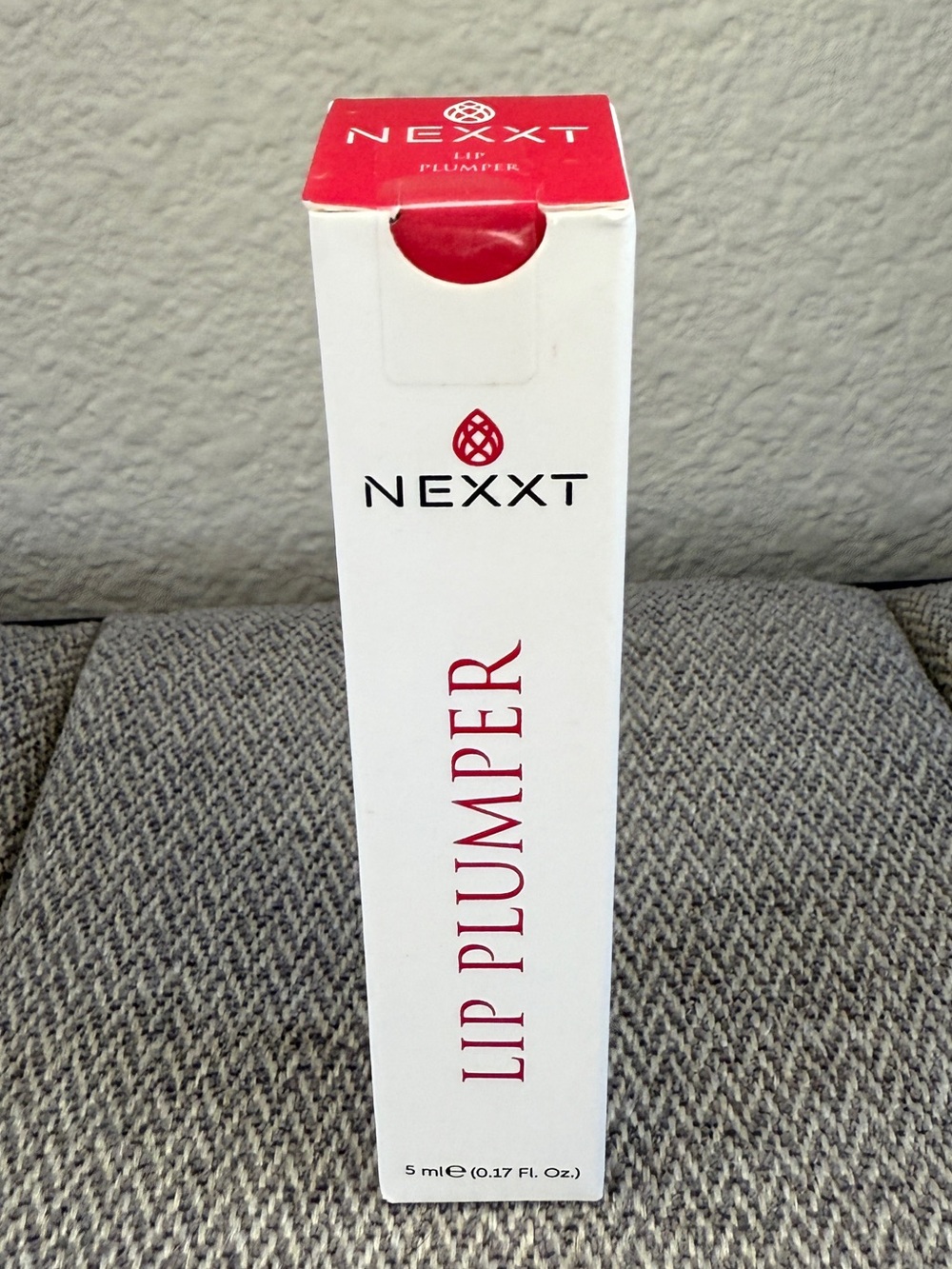 Nexxt Lip Mask & Lip Plumper β Lip Care Bundle - Picture 4 of 14